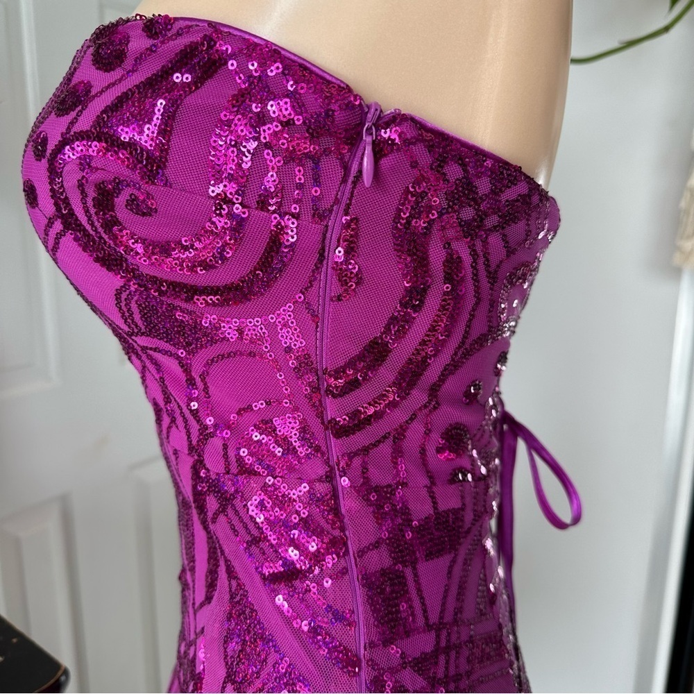 LULU’S GLAMOROUS INTRIGUE SEQUIN STRAPLESS MINI DRESS - Picture 14 of 15